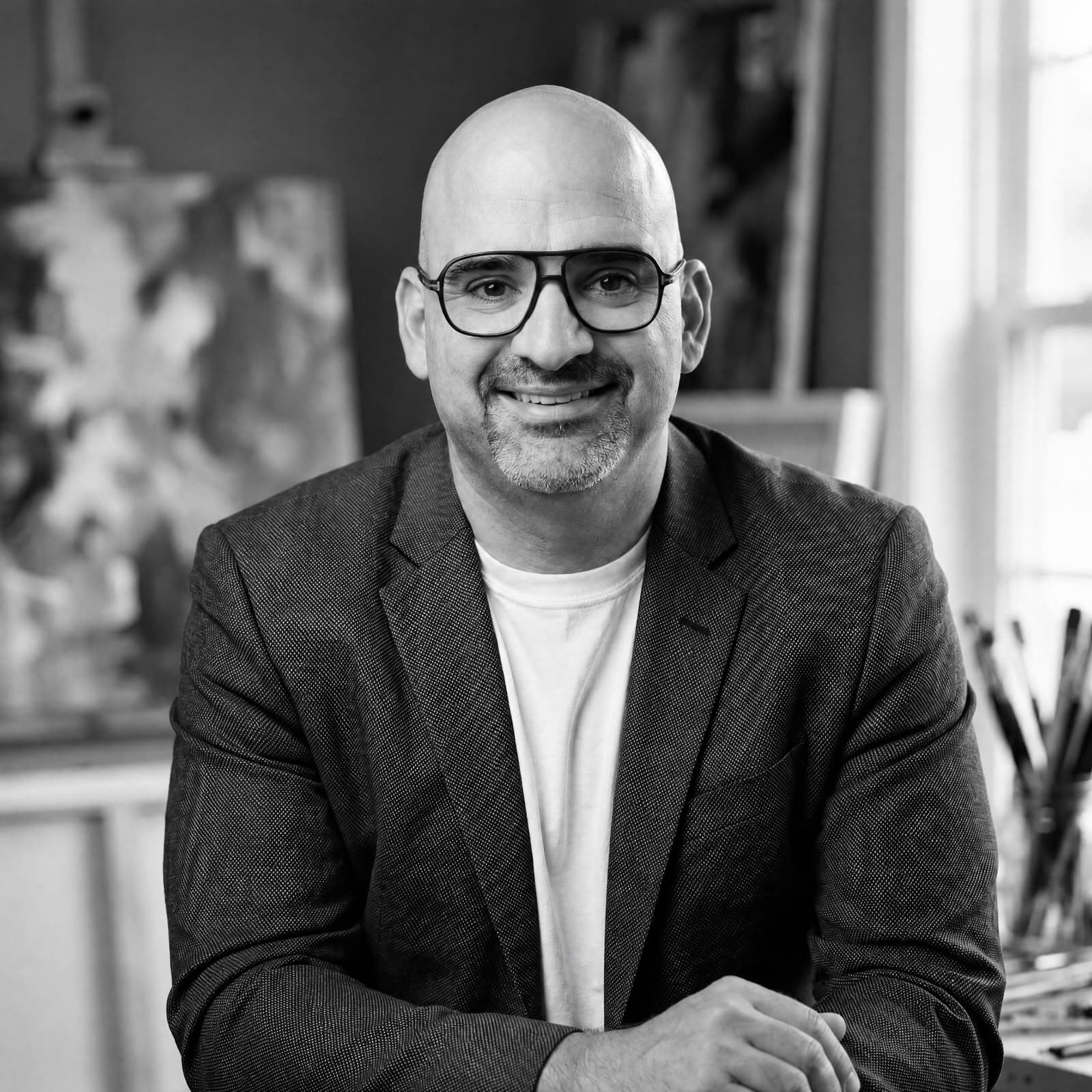 Raydel Blanco in his studio